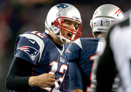 New England Patriots quarterback Tom Brady calls a play in the first quarter of an NFL preseason football game against the Philadelphia Eagles, Thursday, Aug. 13, 2009, in Philadelphia. (AP Photo/Michael Perez)