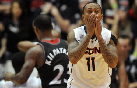  UConn's Ryan Boatright reacts after a call went against the Huskies at Cincinnati Thursday night. 