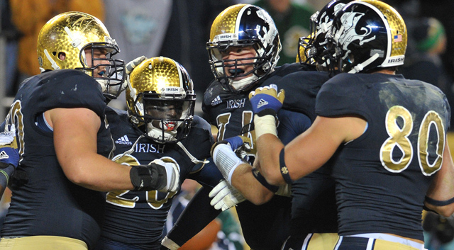 Top 10 Notre Dame Football Alternate Uniforms Of All Time ...