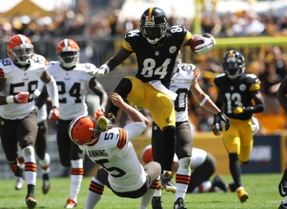 Yahoo Sports Fantasy App Update Pays Homage To Antonio Brown Crane Kick