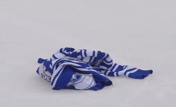 Nazem Kadri calls out fan who tossed jersey on the ice