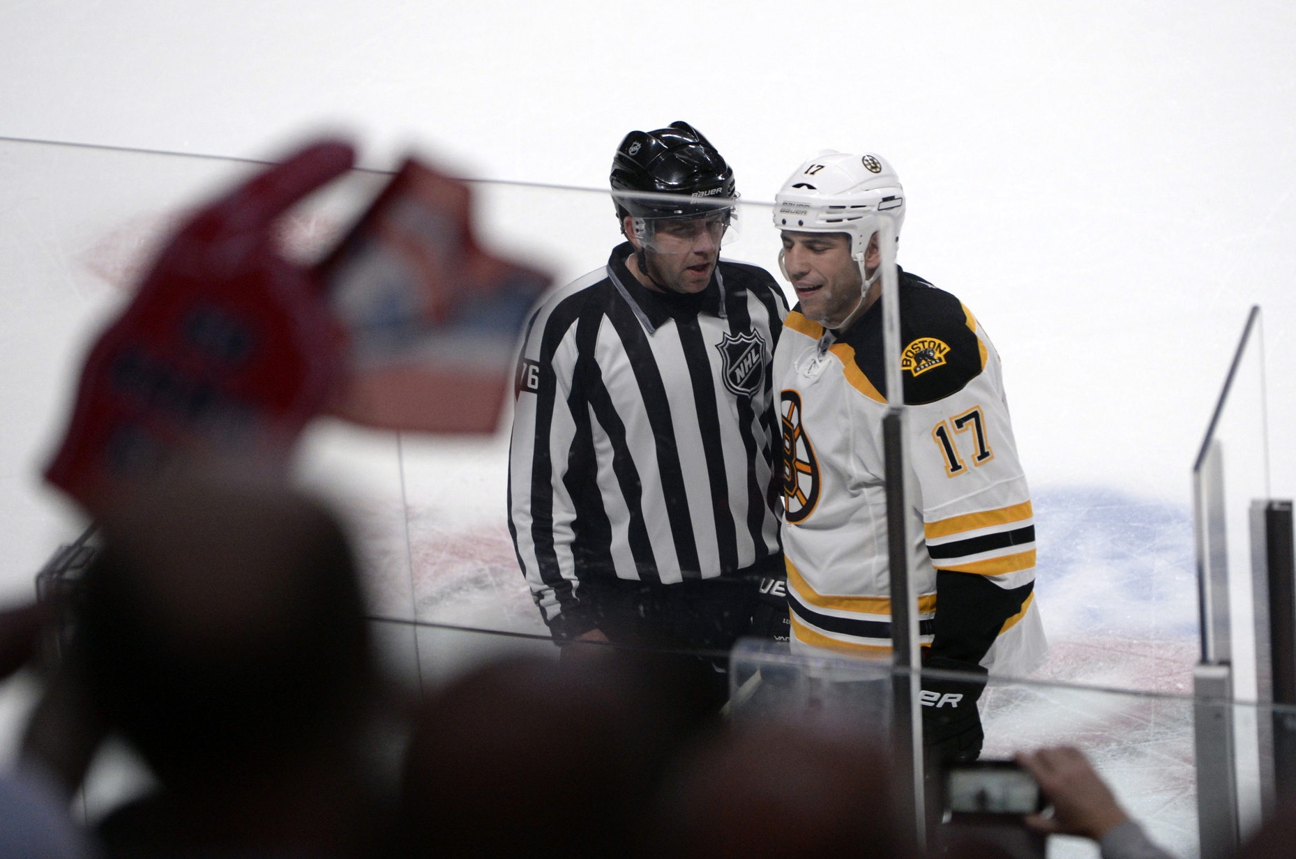 Video: Milan Lucic makes an obscene gesture after boarding call