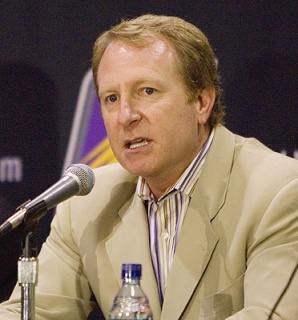 Suns Owner Sarver Stands By Apology, Offer