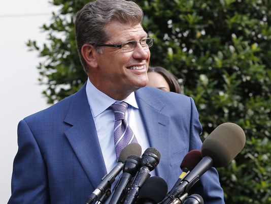 Geno Auriemma Caused An Internet Explosion. Let’s Deal With The Light, Not The Heat