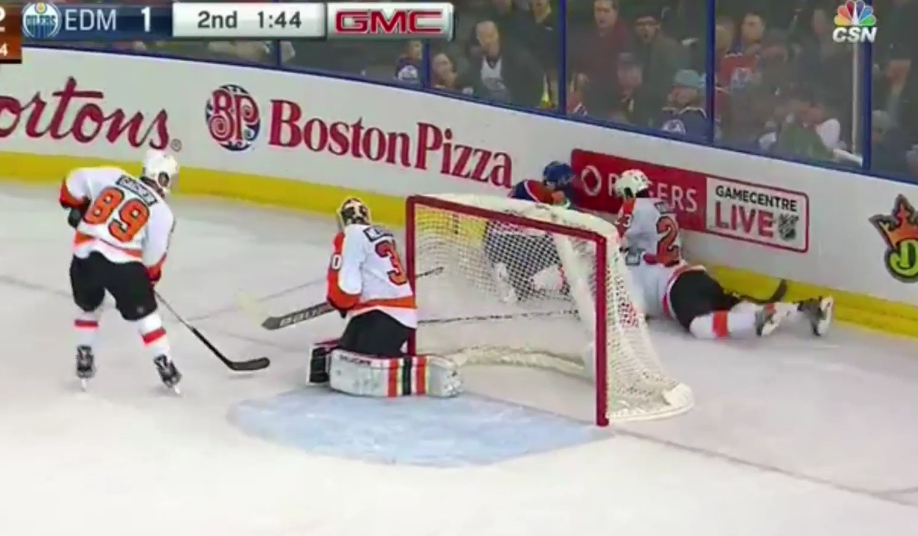 Video: Connor McDavid crashes hard into the boards